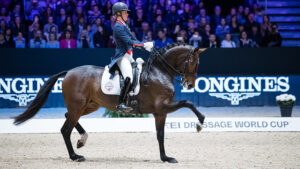 Charlotte Dujardin e Mount St. John Freestyle © FEI / Eric KNOLL