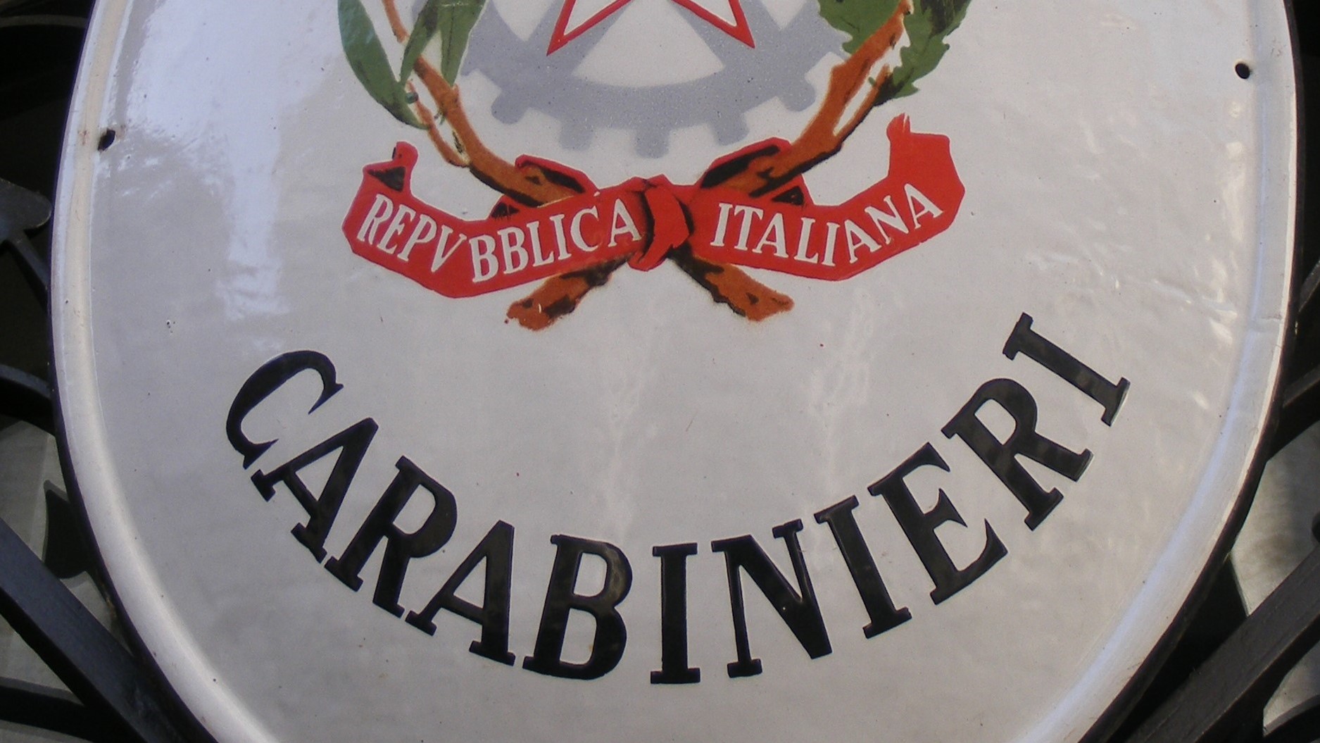 Lecce: lite per il prezzo di un cavallo, gli spara a bruciapelo