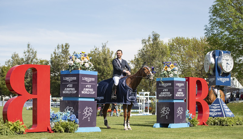 Salvador Oñate-Leonor Rosales (MEX) riding Beautiful Red winners of the Longines FEI Jumping World Cup™ 2019-2020 North American League - Leon, Mexico Photograph - © FEI /Rodrigo Ceceña