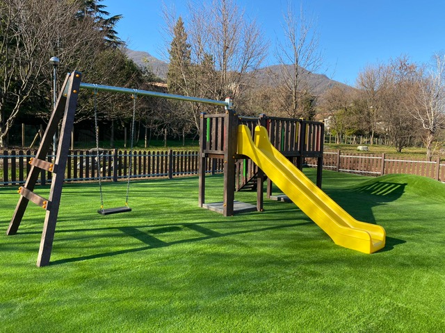 2 torri con altalena