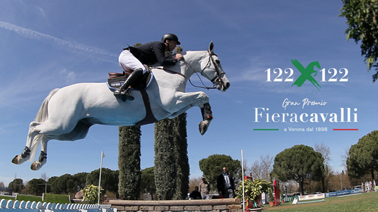 Il Jumping di Fieracavalli torna in gara ad Arezzo con 122x122 ©Fieracavalli.it