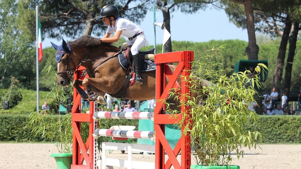 Tutto l’oro dei campionati italiani pony di salto ostacoli: da Le Siepi