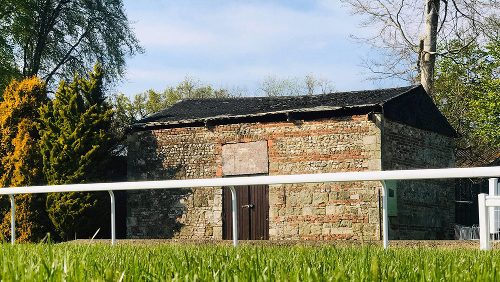 Storia in pista: la rubbing house