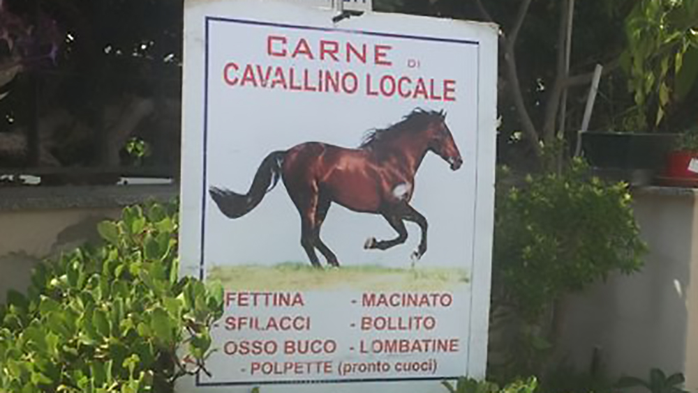 Carne equina: intervengono i Nas