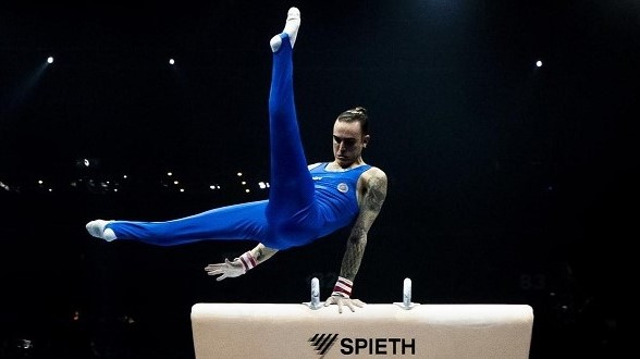 Discipline cugine: il cavallo con maniglie della ginnastica