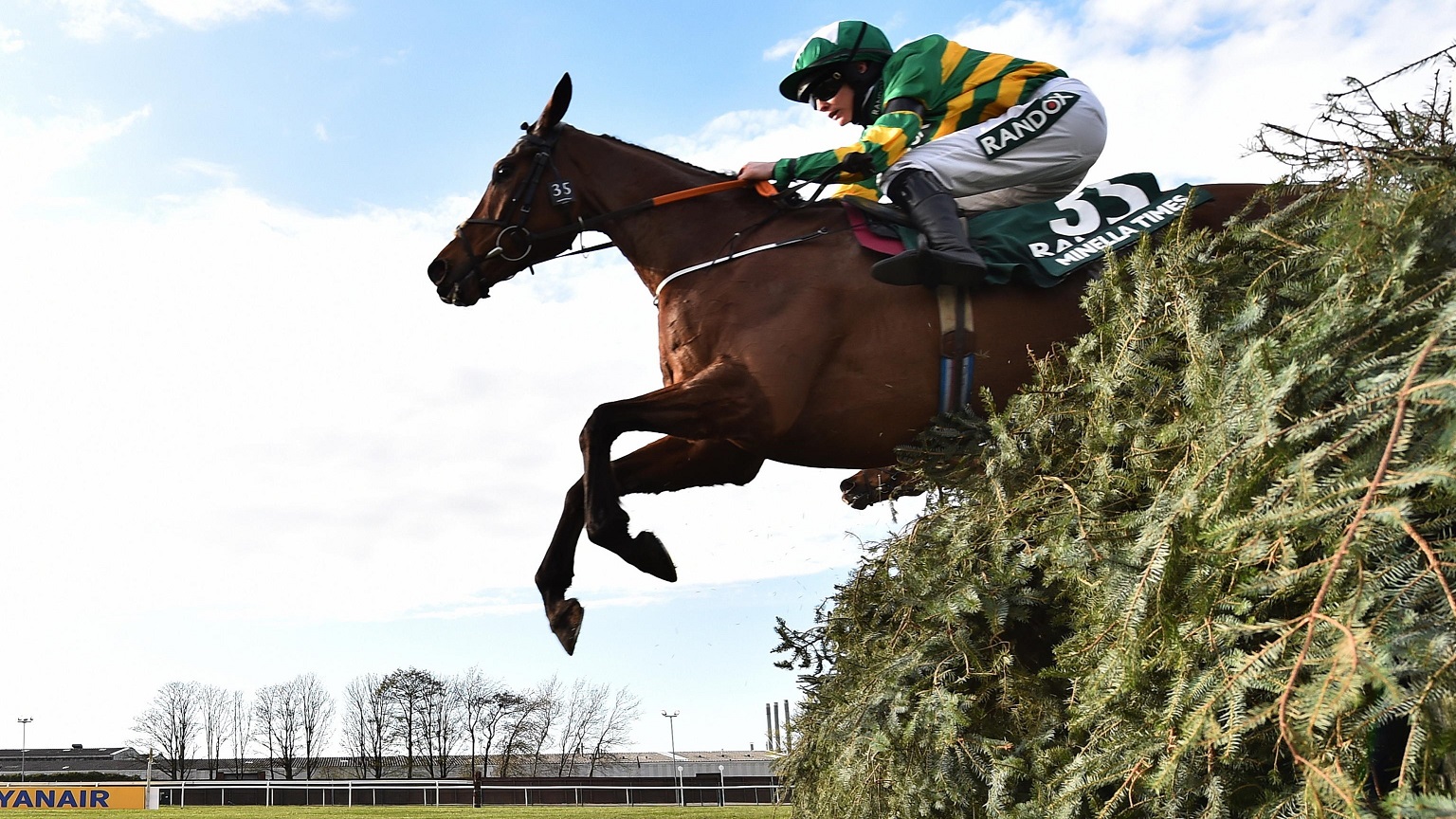 Rachael Blackmore è la prima donna a vincere il Grand National