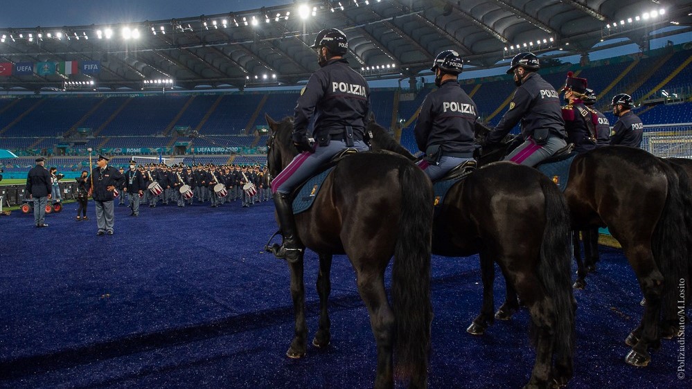 Italia – Turchia? L’hanno vinta i cavalli Murgesi della Polizia!