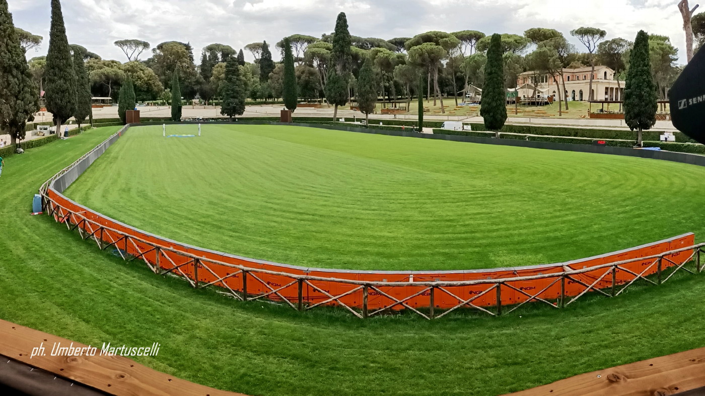 Piazza di Siena: l’inebriante sapore dell’attesa