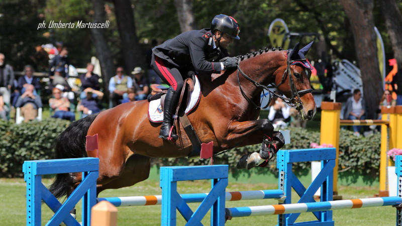Carabinieri campioni d’Italia tra le armi a cavallo
