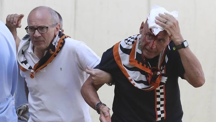 Siena, lupaiolo colpito dal ferro di un cavallo durante le prove