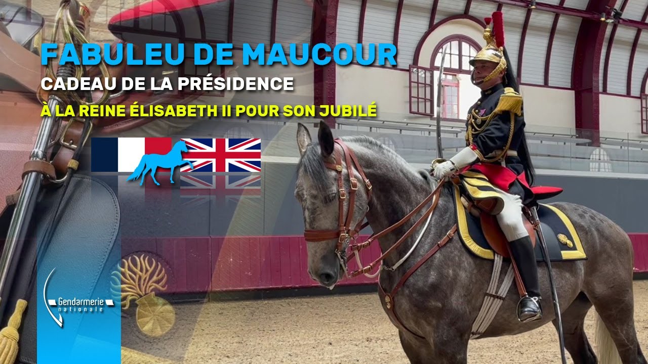 Fabuleu, che cadeau: Macron regala un cavallo a Elisabetta II