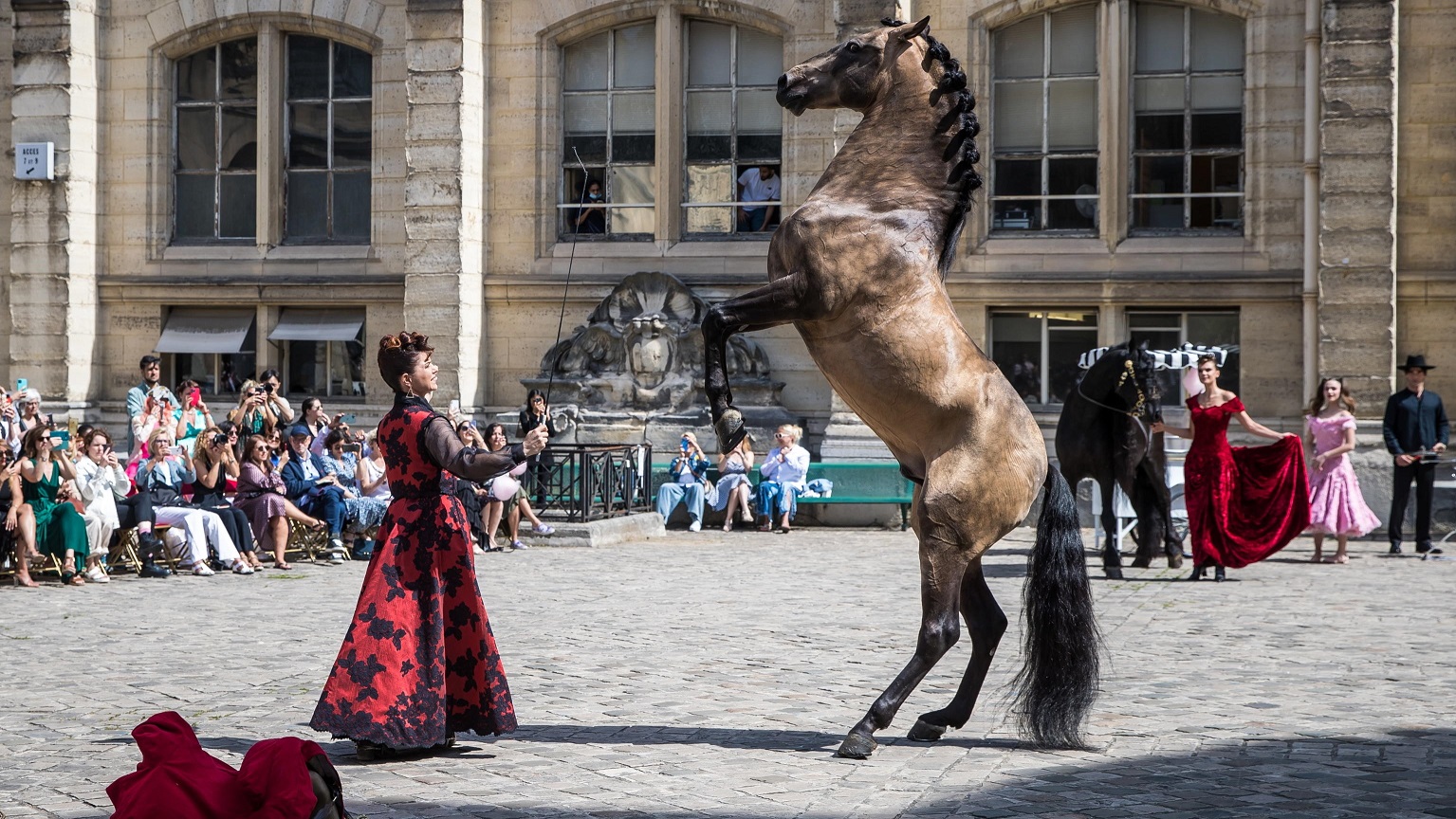 Paris Fashion Week val bene una levade, per Franck Sorbier