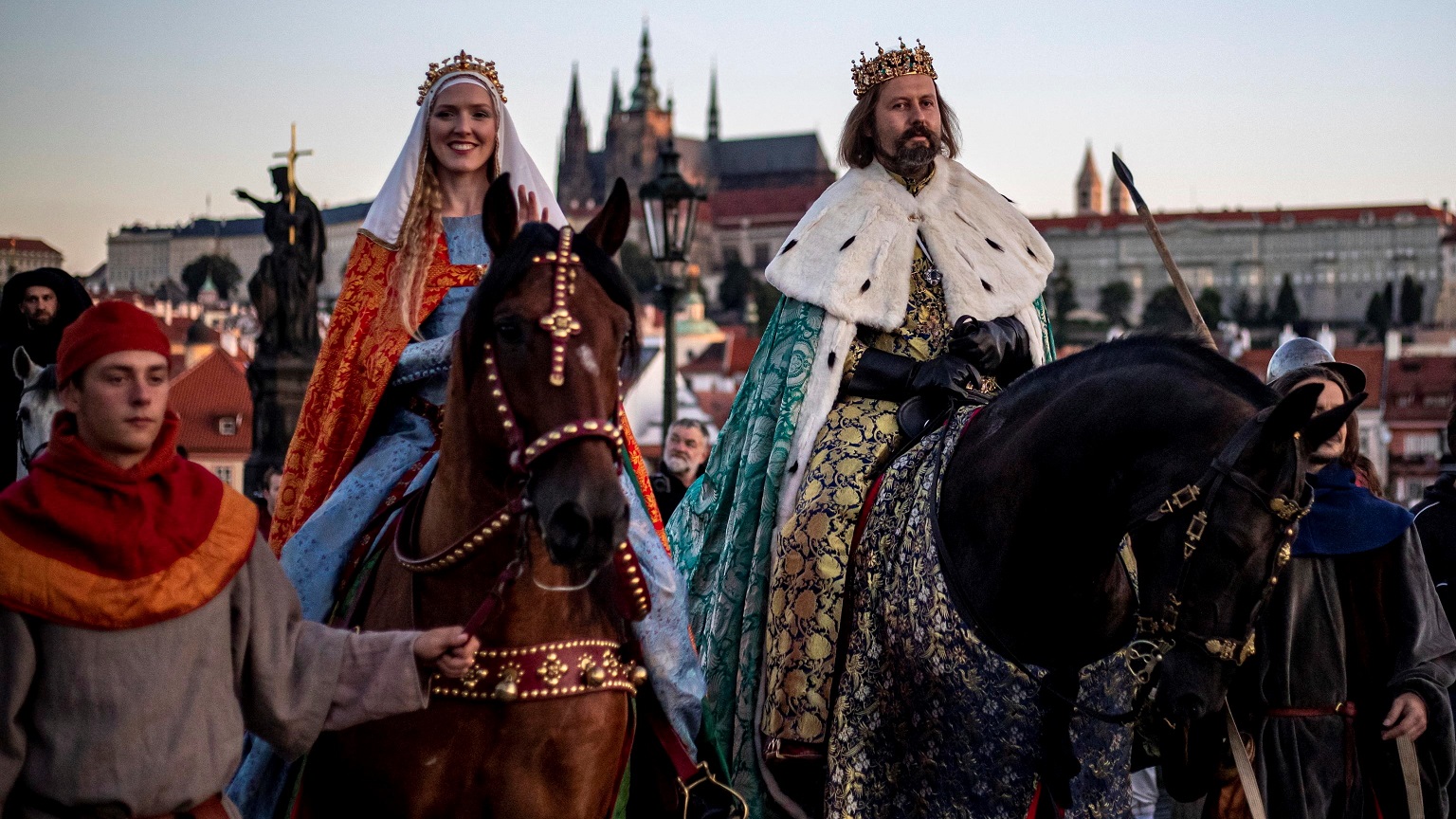 A Praga festa grande per il ponte di Carlo IV, (anche) Re d’Italia