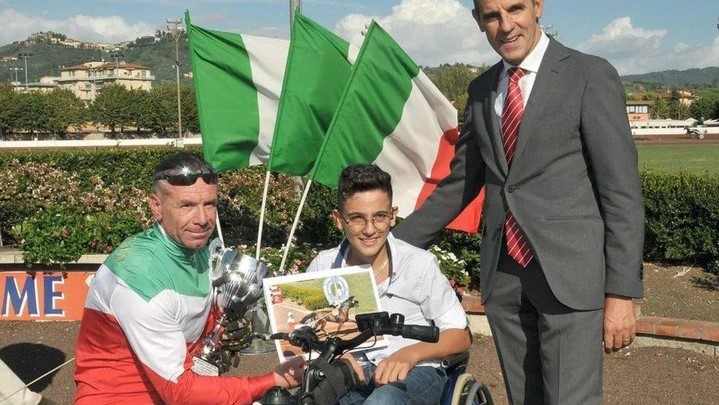 Montecatini, un premio al trotto per un campione speciale: Denis Coku