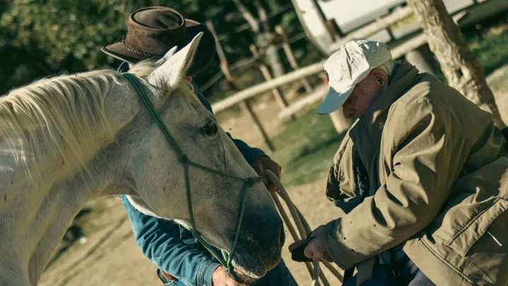 ’Siamo a Cavallo’, i nonni delle Rsa si trasferiscono in scuderia