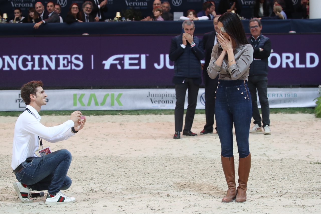 Gessica Notaro dice sì a Filippo Bologni: la proposta a Fieracavalli