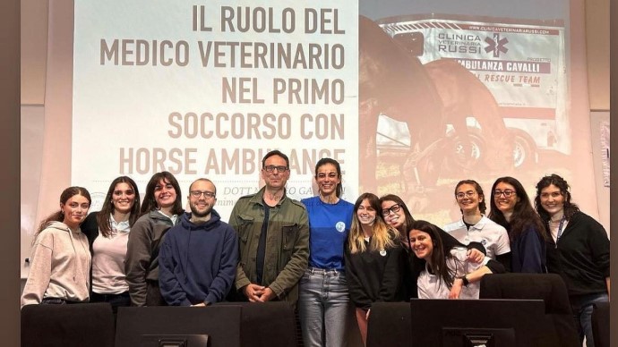 Progetto Uni-Arti: l’ambulanza veterinaria entra nelle università