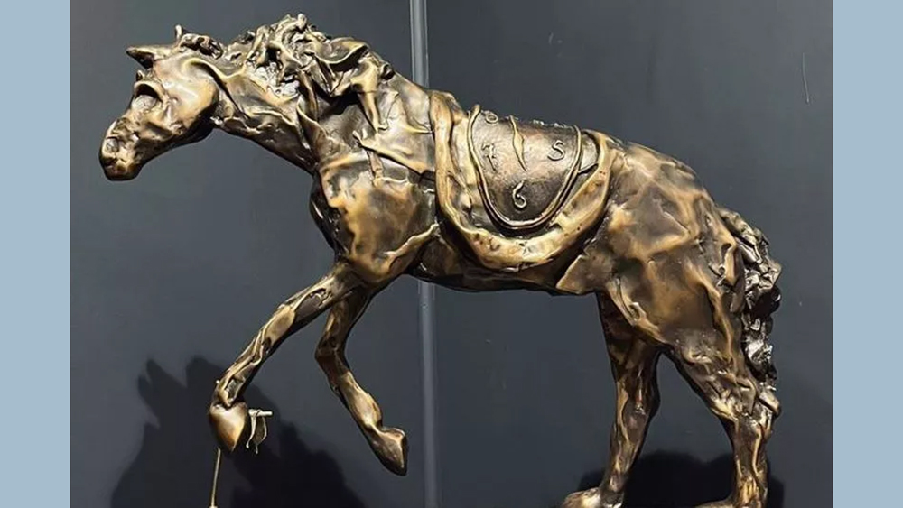 Appello da Bristol: rubata una replica di Dalì