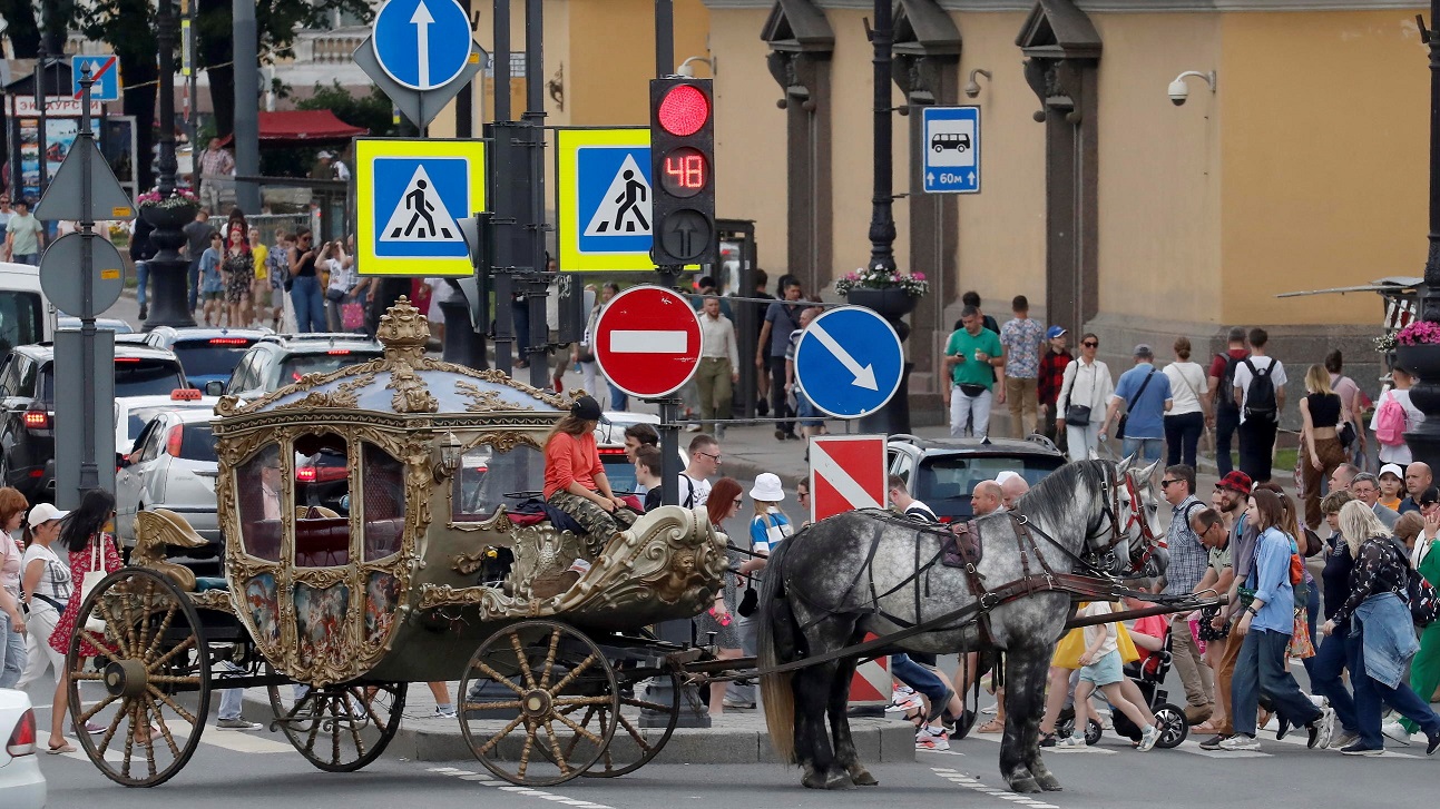 Russia:  gli unici impeccabili sono sempre i cavalli