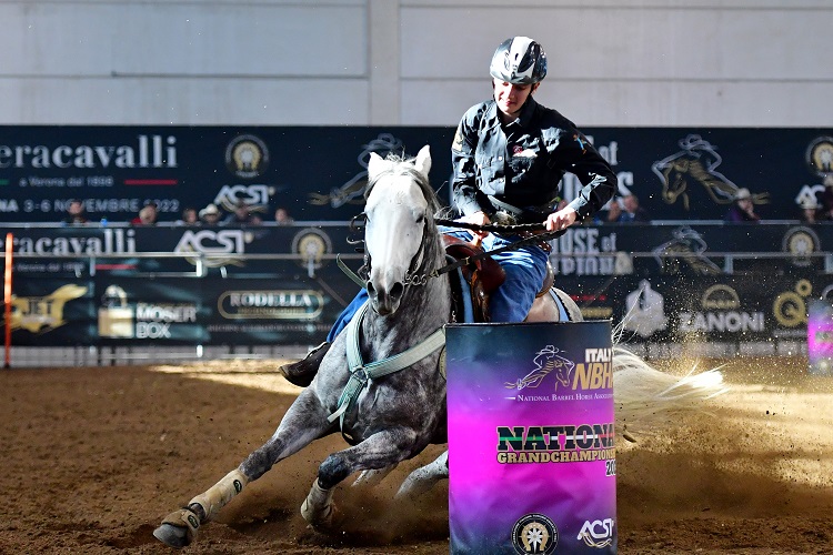 Fieracavalli2022 Verona 2° Go Di Barrel Racing futurity Vinto da Alex MIDILI e Epic Record 1