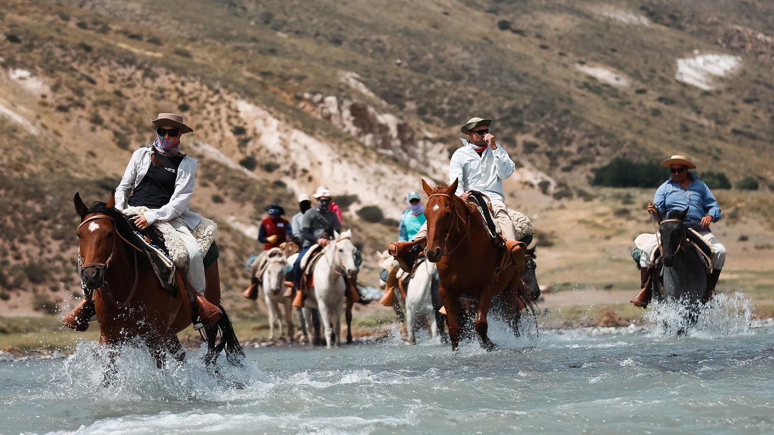 Argentina, dagli Oscar alle Ande: trekking a cavallo nella Valle delle Lacrime