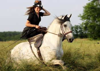 Alla Scuderia Marina un Gran Galà tra moda e cavalli