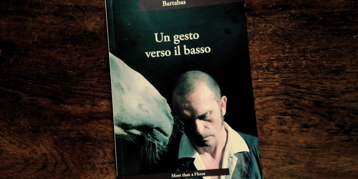 Un gesto verso il basso, di Bartabas