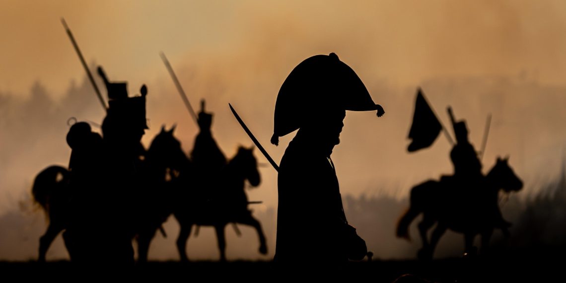 Una immagine della rievocazione nel 219° anniversario della battaglia di Austerlitz, vinta da Napoleone che sbaragliò russi e austriaci - Foto EPA/MARTIN DIVISEK