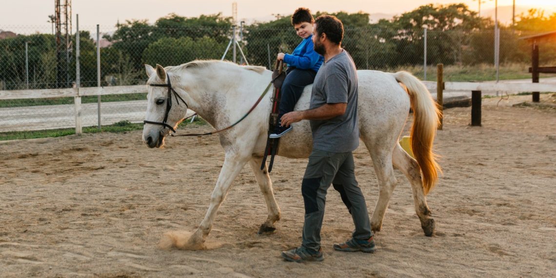 Il cavallo come co-terapeuta, promotore di educazione e integrazione