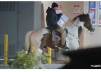 Los Angeles, tra sommosse e caos cavalli protagonisti