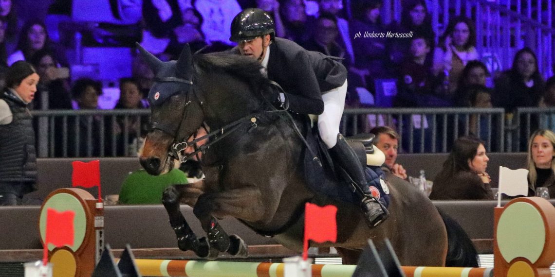 Praga: si sgancia il casco, Delestre eliminato
