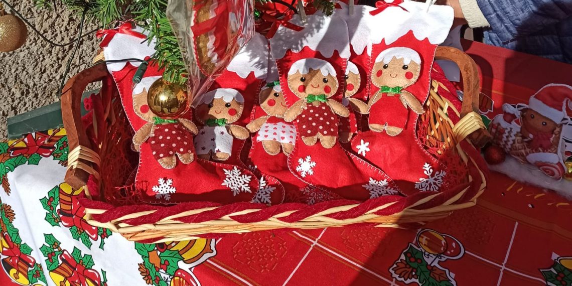 A Tolfa il Villaggio di Babbo Natale 2025 tra pony, cavalli e spettacoli equestri