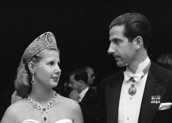 La Duchessa di Alba: la sua tiara per un cavallo!