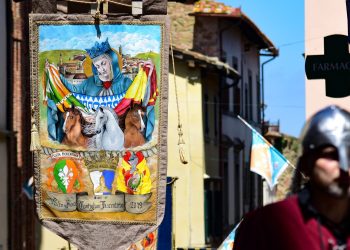 Il Palio dei Rioni 2026 cerca l’artista per il drappo: sarà dedicato a San Francesco