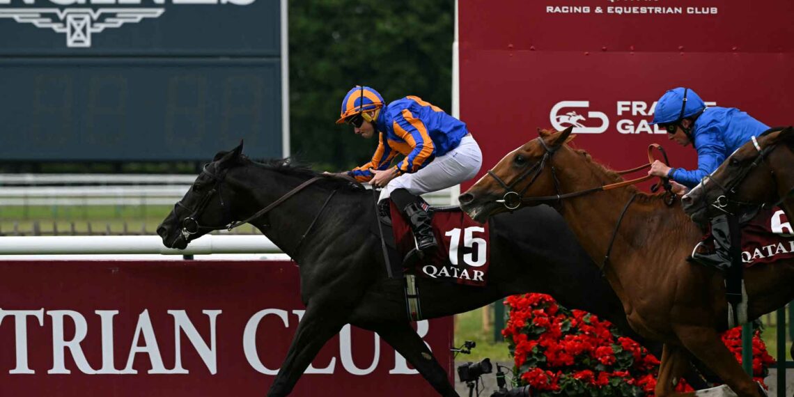 Spettacolo a Chantilly con il Prix du Jockey Club