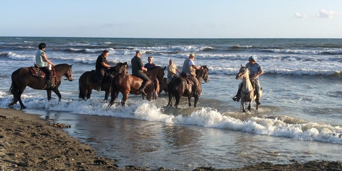 Da costa a costa: l’Italia attraversata a cavallo dall’Adriatico al Tirreno