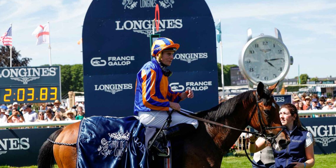 Diamond Necklace vince il Prix de Diane in rimonta