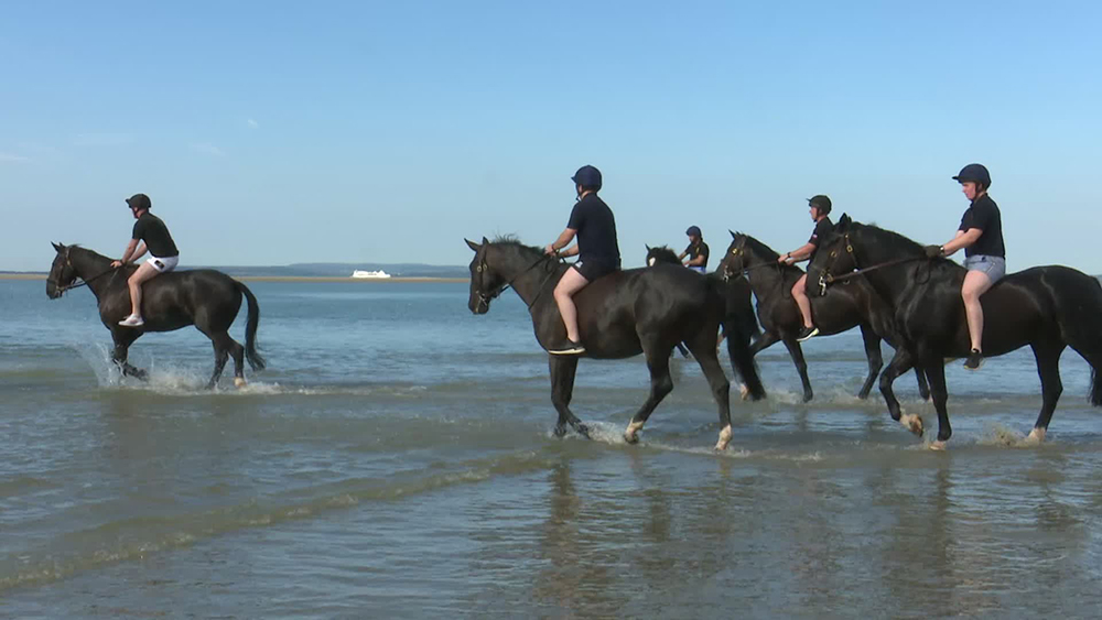 03072026 With no saddle or numnah to get in the way the riders were able to make direct contact with their horses offering a hugely different experience CREDIT BFBS