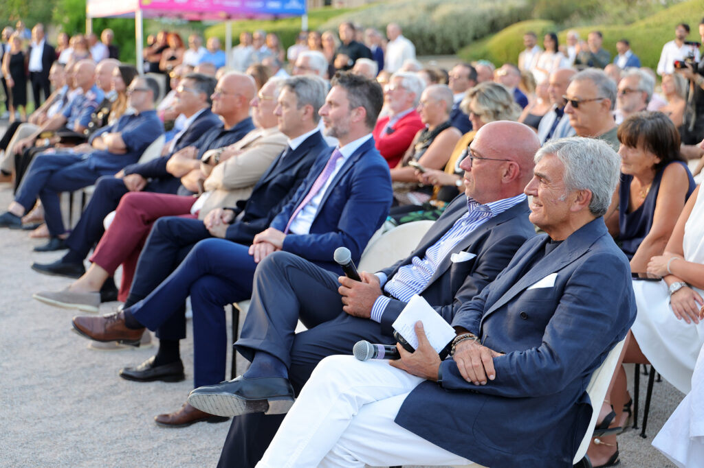 PRESENTAZIONE FUXIA TEAM OROFIOK 17.07.26 1D8A9874.jpg 1024x682