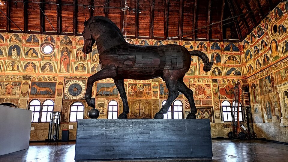 Cavallo al Palazzo della Ragione