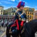 Carabinieri a cavallo nel parco della Floridiana a Napoli