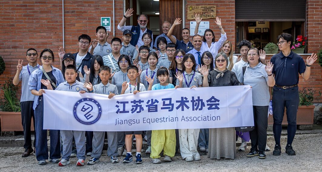 La Delegazione Cinese fa visita al Centro Equestre Federale