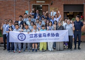 La Delegazione Cinese fa visita al Centro Equestre Federale