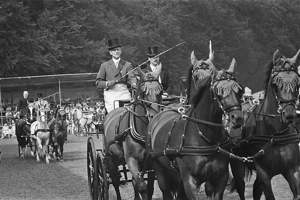 Opening wereldkampioenschappen vierspannen op Het Loo Prins Phillip Engeland Bestanddeelnr 932 2729