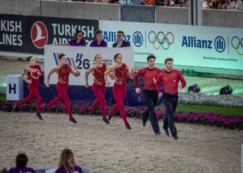 La squadra italiana di volteggio durante il Free Test ai Mondiali di Aachen 2026
