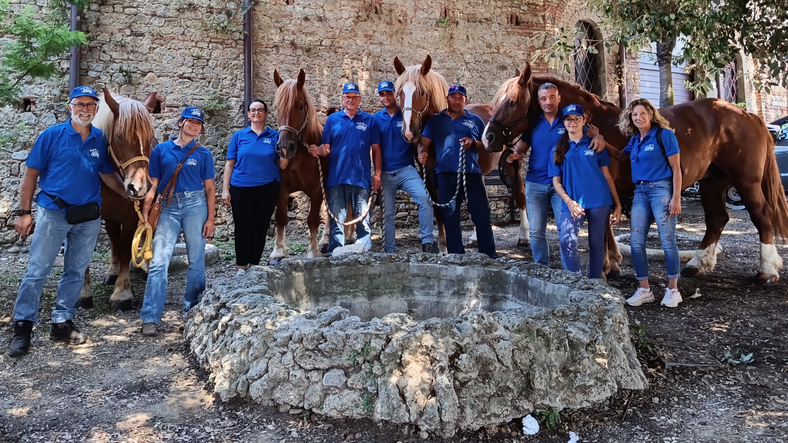 4 caitpr per un corteo scaled