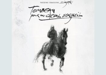 Locandina di “Tombeau pour un cheval d’orgueil”: un disegno in bianco e nero raffigura Bartabas in sella a Tzar, sotto il titolo e il logo del Théâtre équestre Zingaro